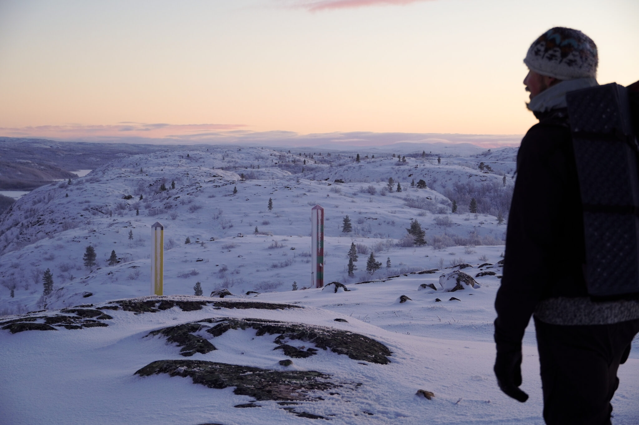 Snowshoe trip to the Russian border